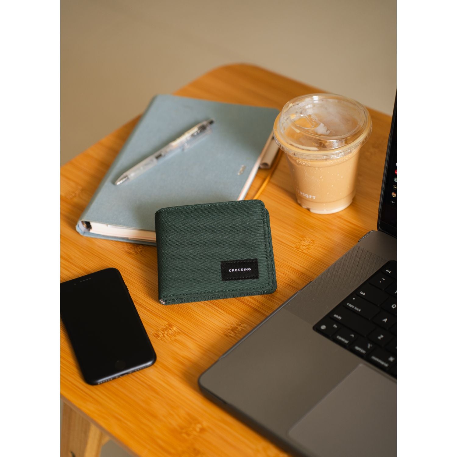 Crossing Bifold Wallet with Coin Pocket & Card Flap RFID - Green