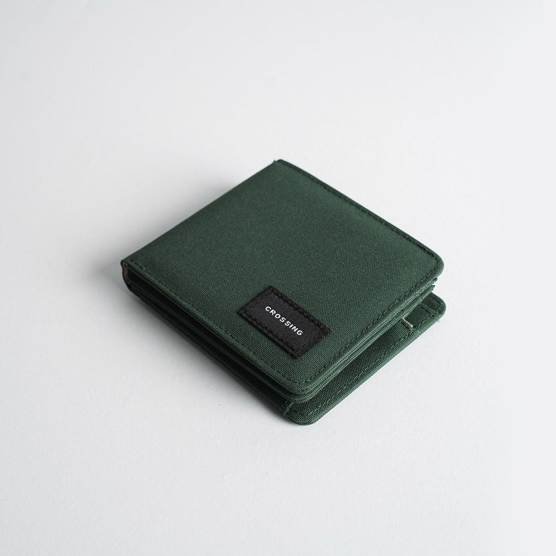 Crossing Bifold Wallet with Coin Pocket & Card Flap RFID - Green