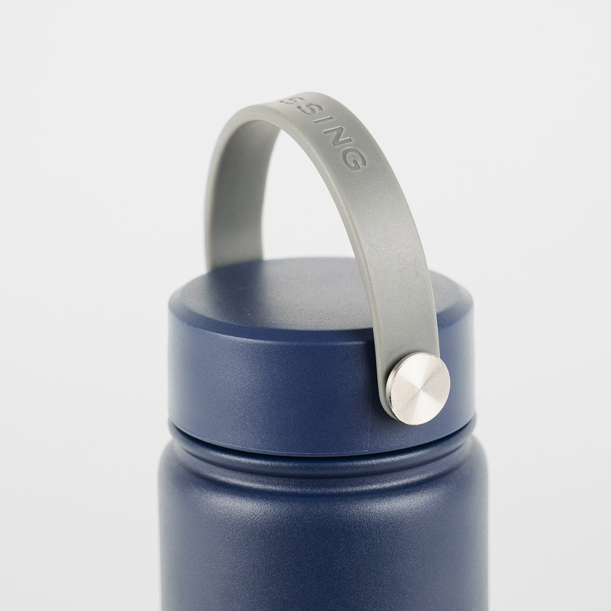 Crossing Urban Insulated S/S Bottle W Handle 540ml - Ink Blue