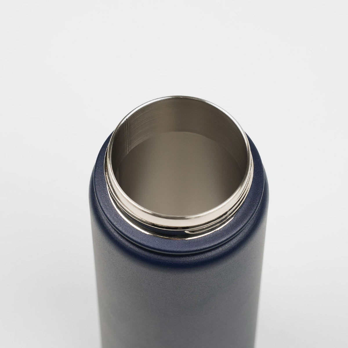 Crossing Urban Insulated S/S Bottle W Handle 540ml - Ink Blue