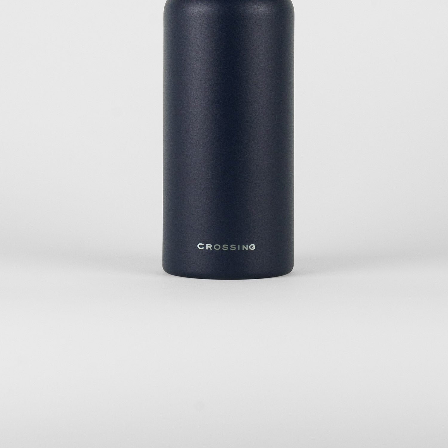 Crossing Urban Insulated S/S Bottle W Handle 950ml - Ink Blue
