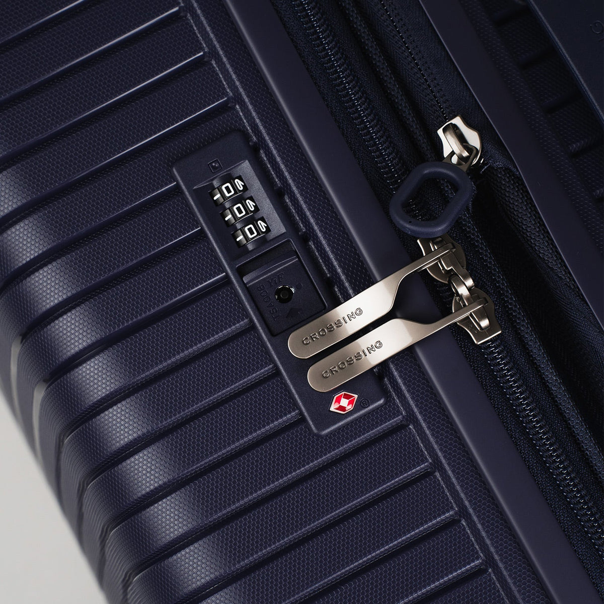Crossing GLID Polypropylene Medium 25" Luggage - Blue