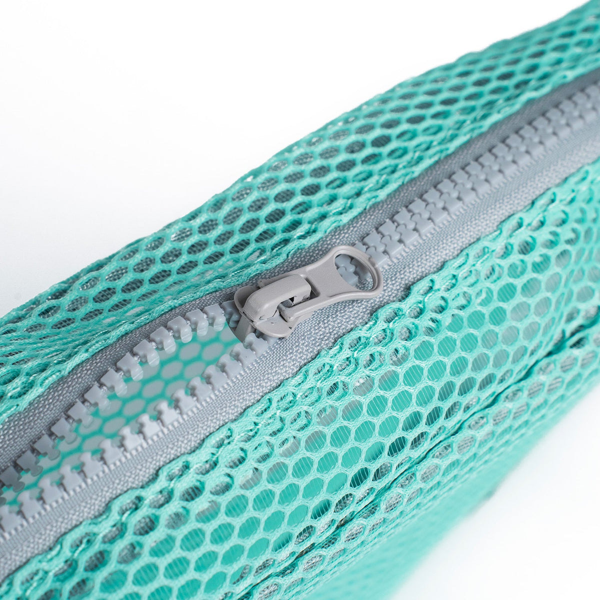 Crossing Jules Everywhere Mesh Pouch (Large) - Mint/Grey