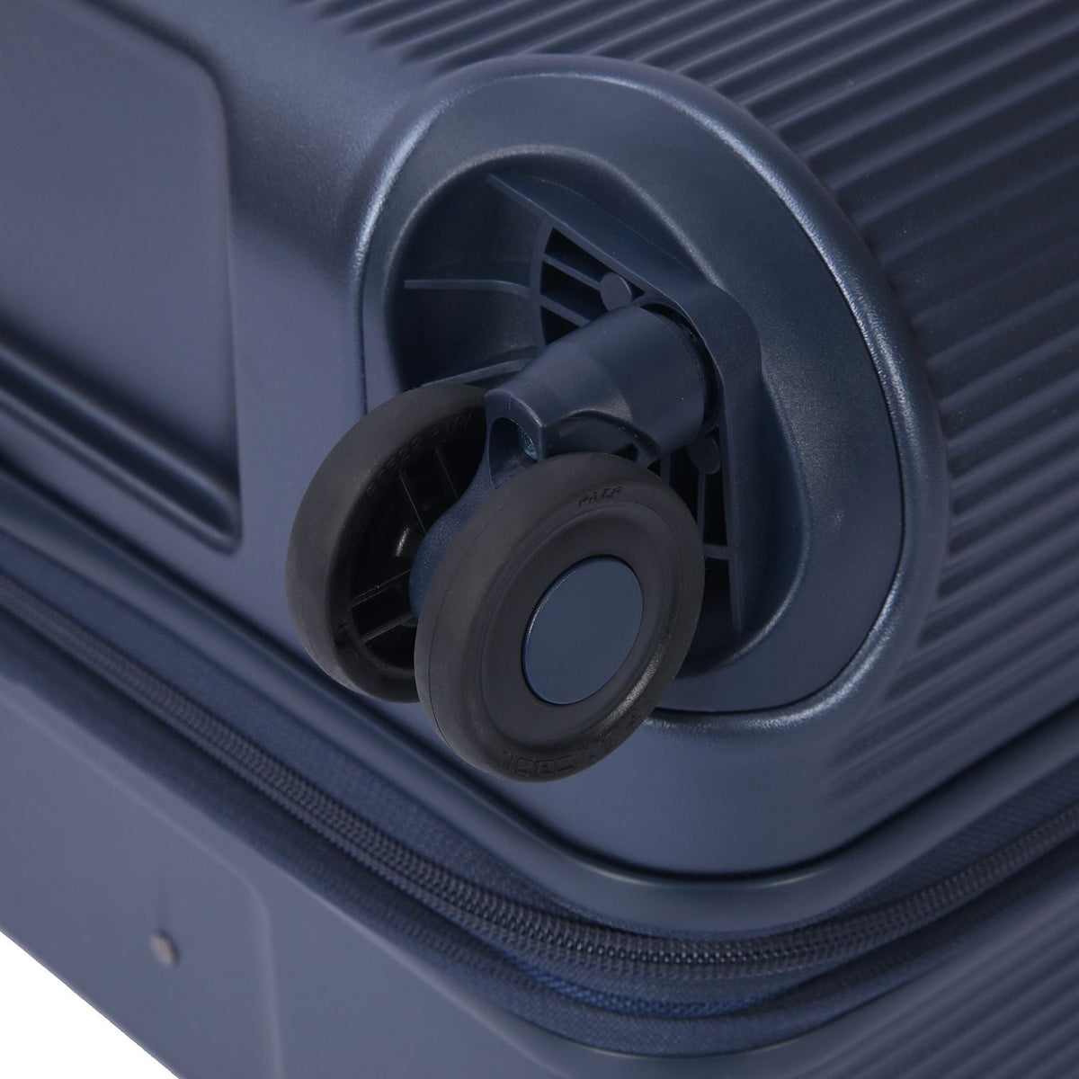 Crossing RIVE Polycarbonate Hard Case Medium Luggage - Navy