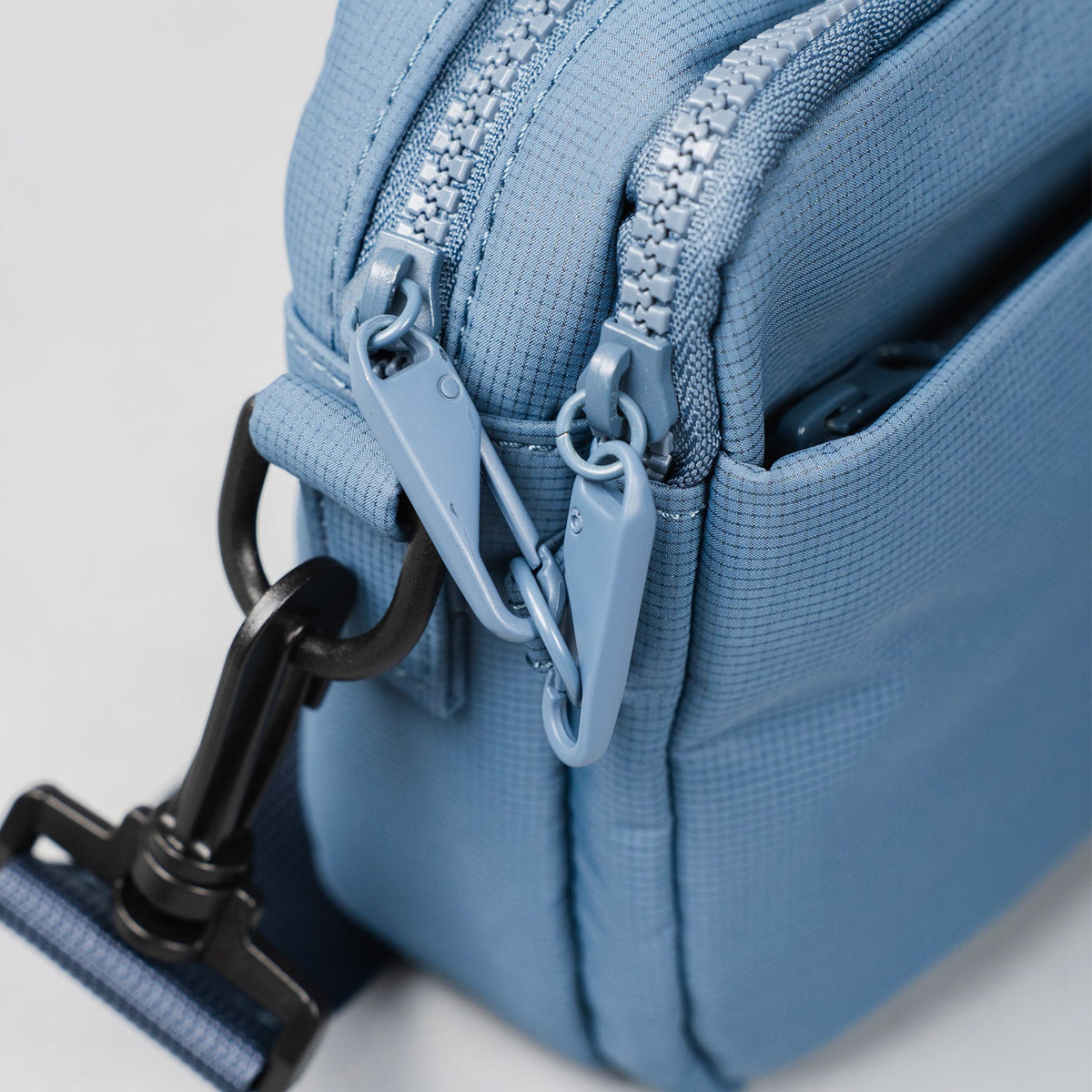 Crossing Sam Anti-Theft RFID Crossbody Bag - Navy