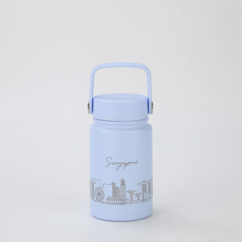 Crossing Urban Ceramic S/S Insulated Flat Cap Bottle With Handle 400ml - Skyline Singapore (Sky Blue)