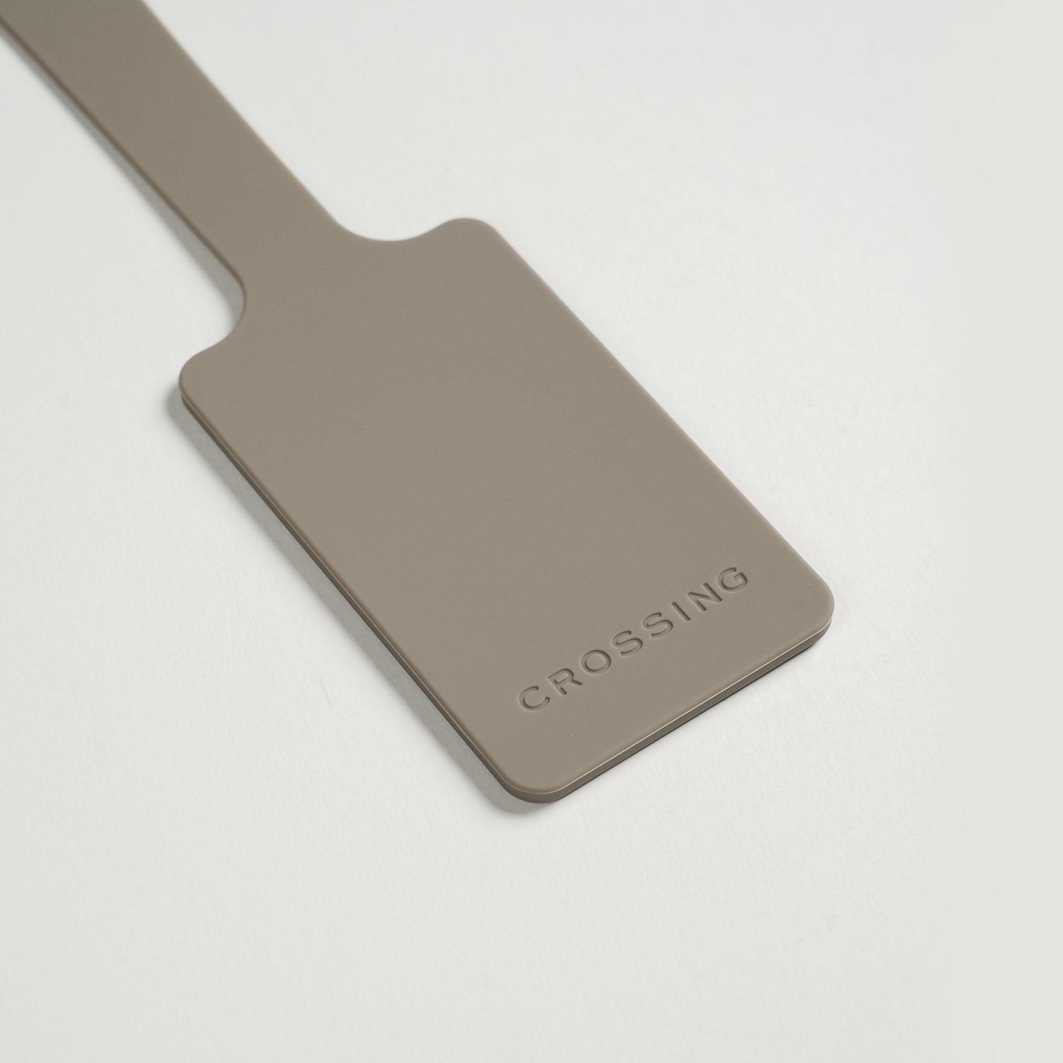 Crossing-Luggage-Tag-Cement-5.jpg