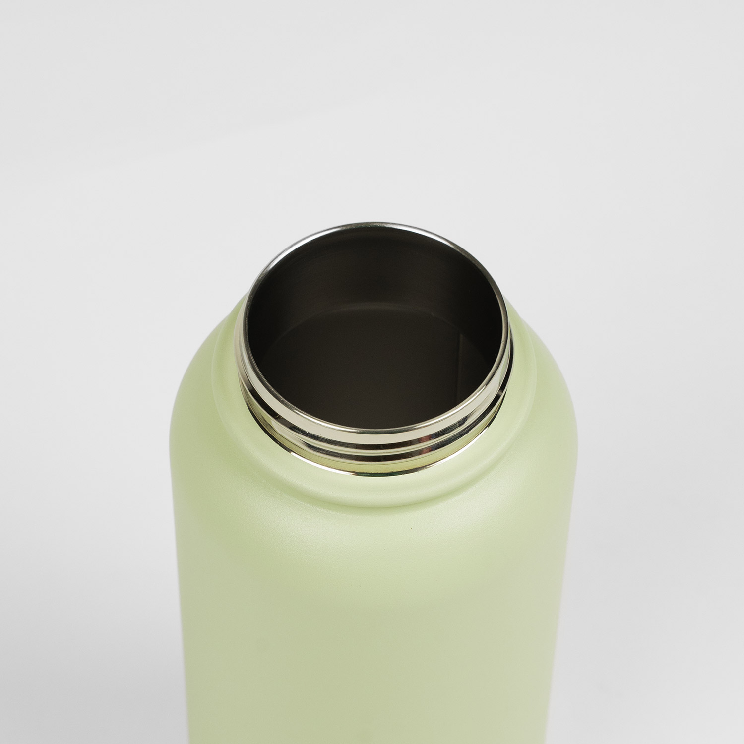 Buy Crossing Urban Insulated S/S Bottle W Handle 950ml - Pistachio
