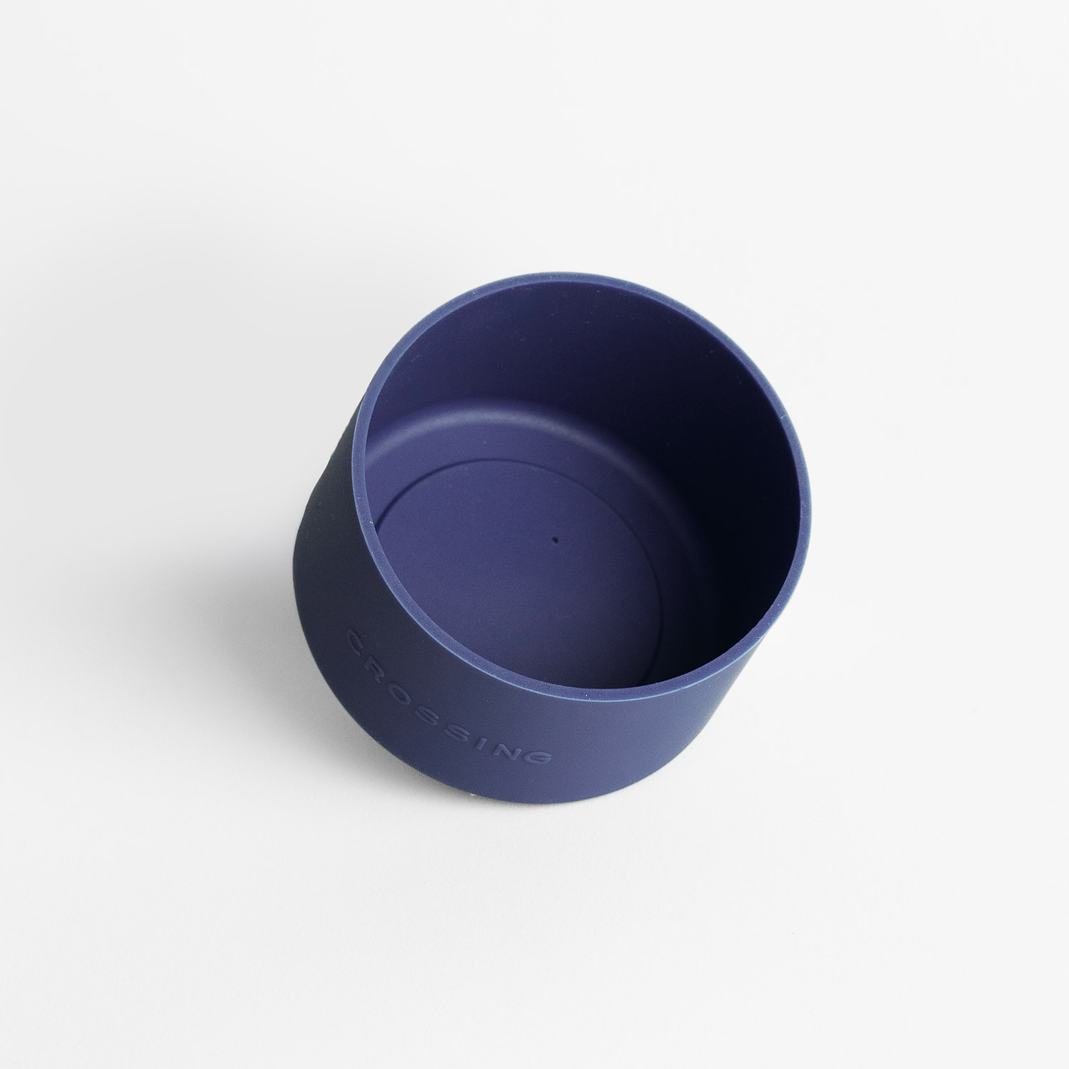 crossing-bottle-silicone-boot-fits-diameter-7-7.5cm-550ml-blistered-pack-dark-blue-2.jpg